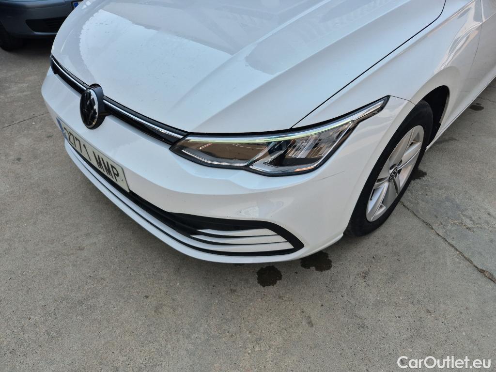  Volkswagen  Golf  VIII Berlina Life eTSI 1.0 TSI 110CV AT7 E6d #21