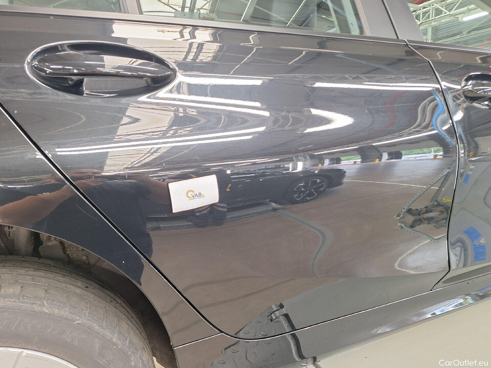  Bmw  Serie 3 BMW, 3-serie Touring '18, BMW 3 Reeks Touring 318d (110 kW) 5d #34