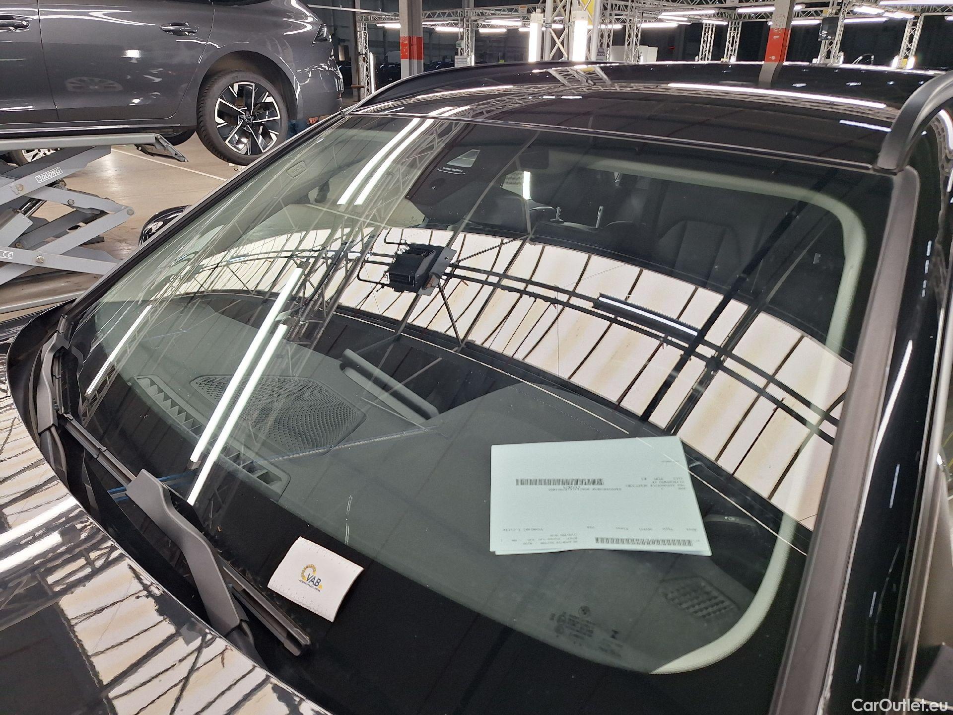  Bmw  Serie 3 BMW, 3-serie Touring '18, BMW 3 Reeks Touring 318d (110 kW) 5d #6
