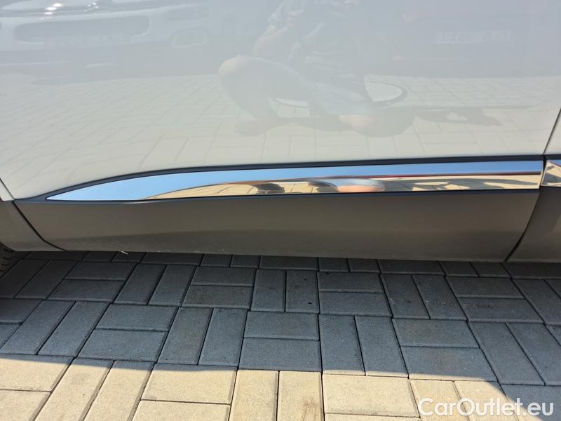  Peugeot  3008  (2016)  1.5bHDi 130 Allure #17