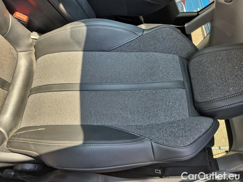  Peugeot  3008  (2016)  1.5bHDi 130 Allure #10