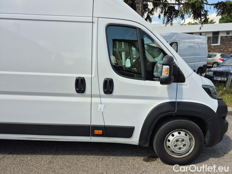  Peugeot  Boxer -LCV-2014  Fur.2.2HDI 4350 L4H2 Act #38