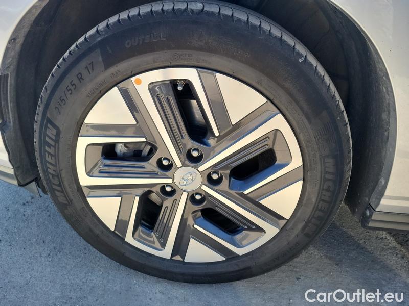  Hyundai  Konna Kona (SX2) (2023) Kona BEV 64kWh Style #4