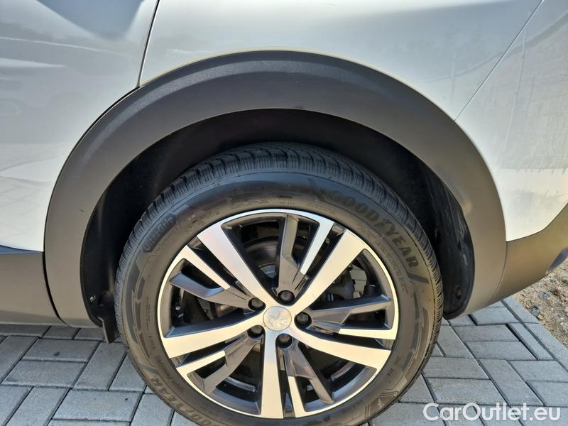  Peugeot  3008  (2016)  1.5bHDi 130 Allure #20