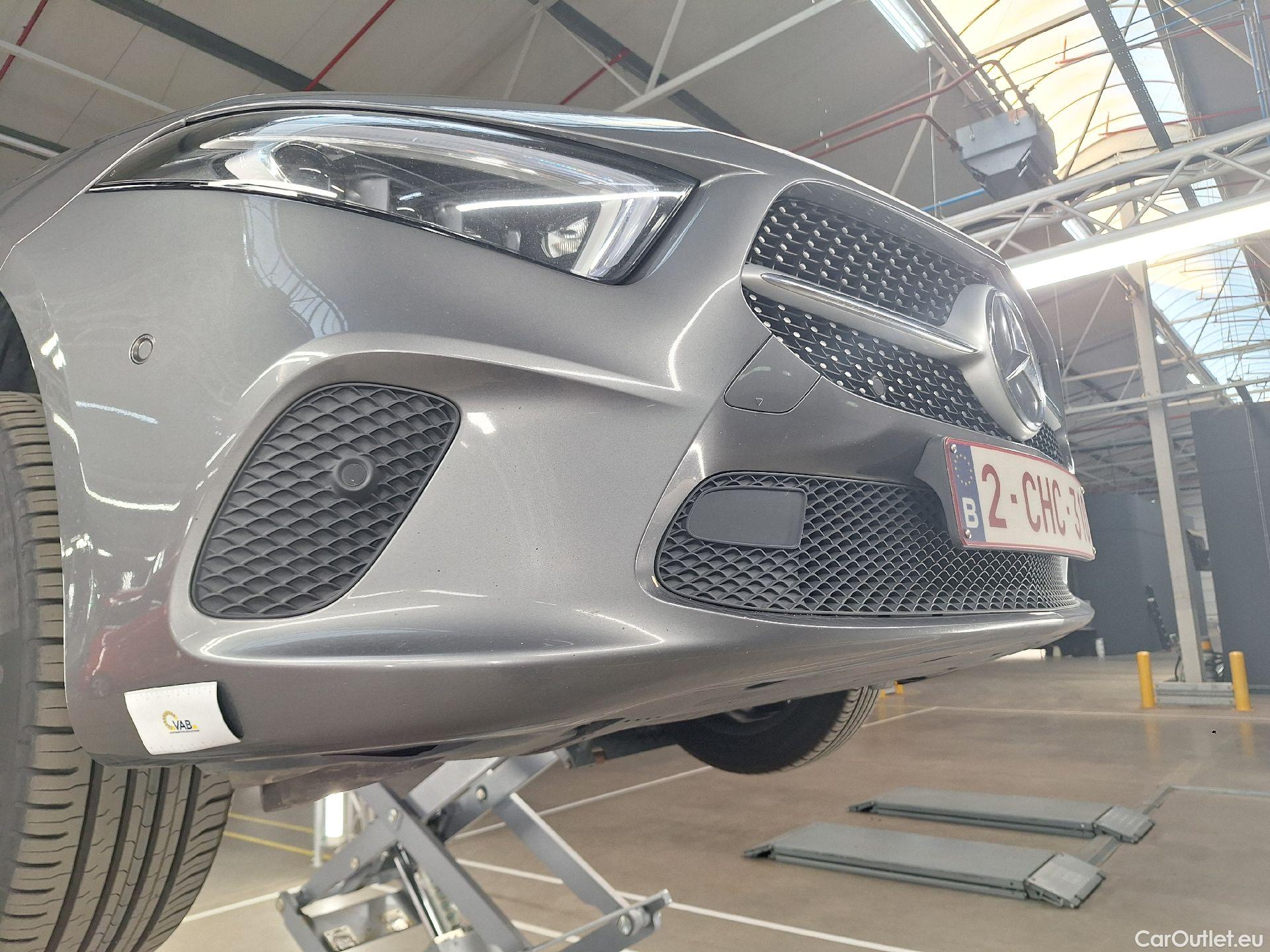  Mercedes  A-Klasse Mercedes, A-Class Berline '18, Mercedes-Benz  Limousine A 180d Business S #22