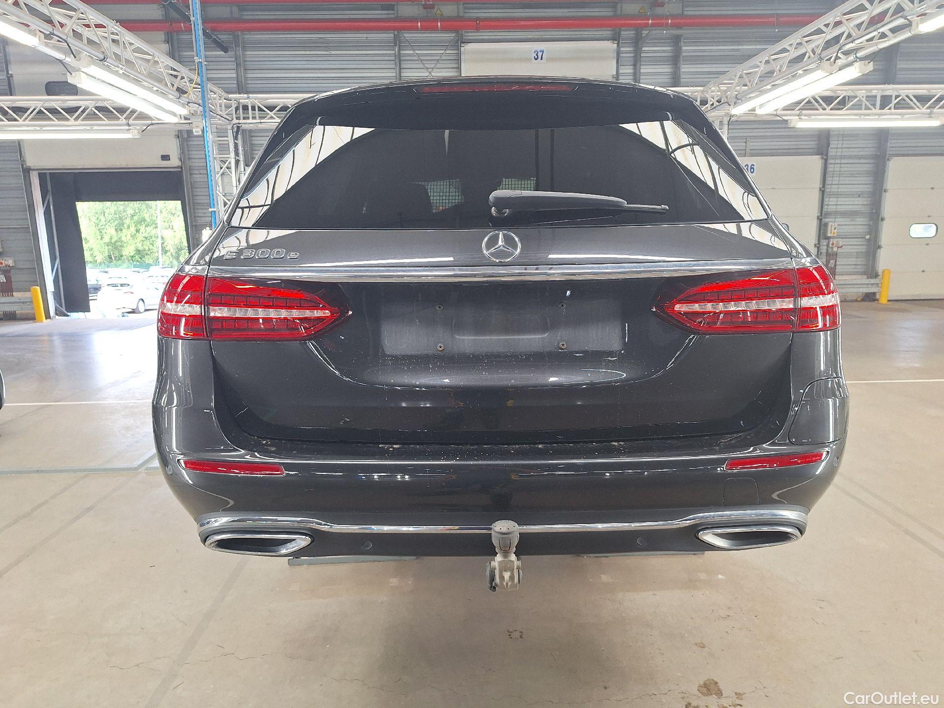  Mercedes  E-Klasse Mercedes, E-Class Break FL'20, E Break 300 e 225kW Bus.So.Aut #8