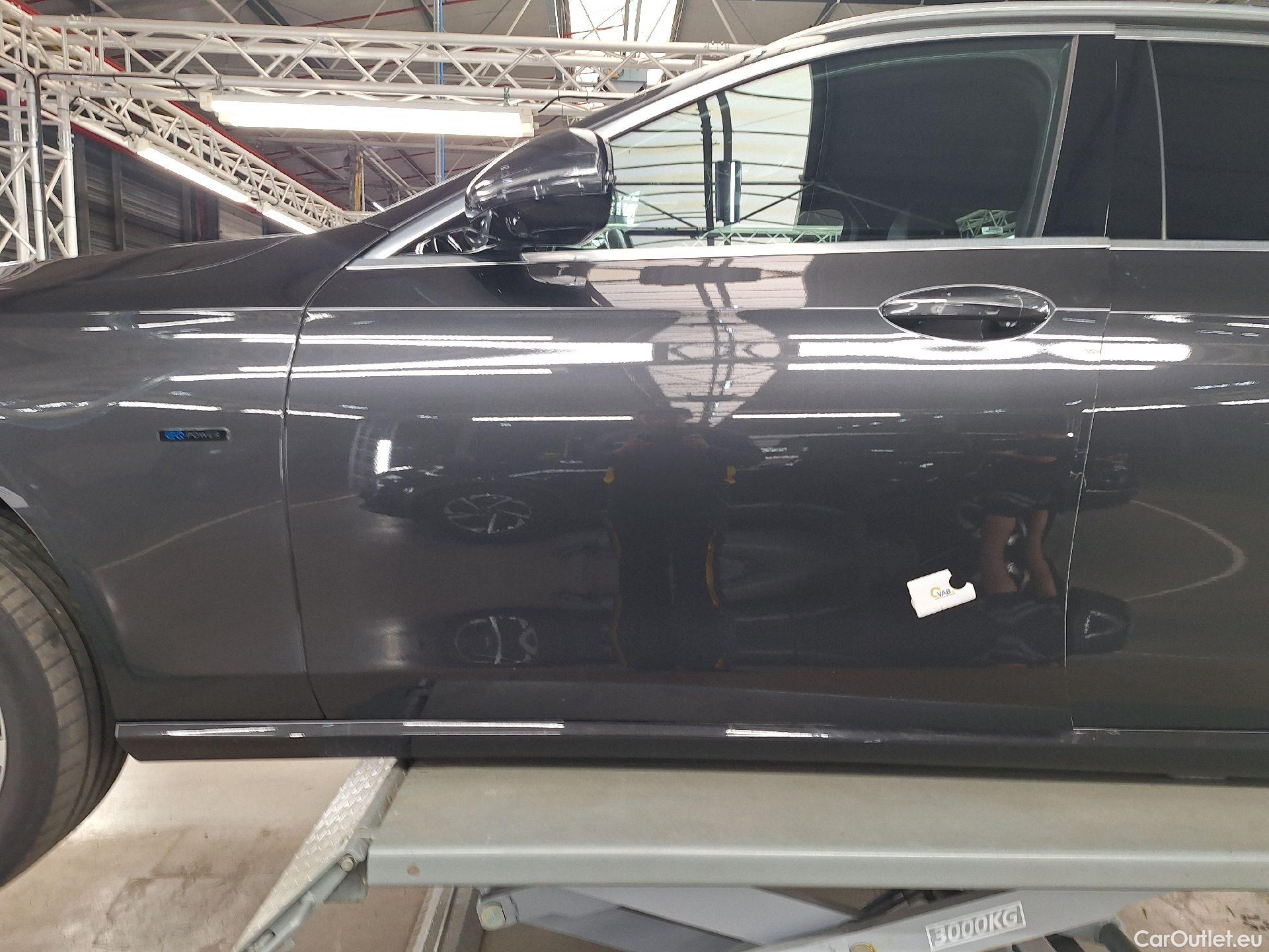  Mercedes  E-Klasse Mercedes, E-Class Break FL'20, E Break 300 e 225kW Bus.So.Aut #11