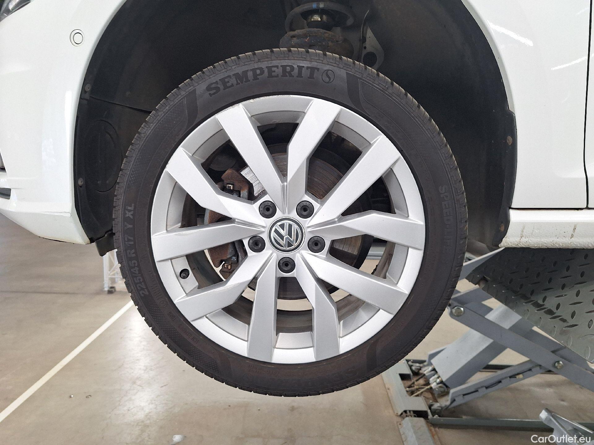  Volkswagen  Golf  VW, VII FL'16, 2.0TDi 150 Highline 5d #14