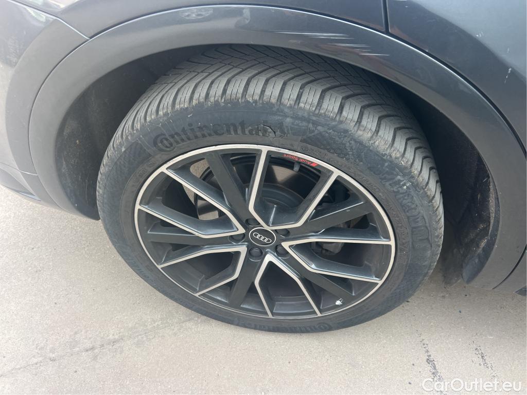  Audi  Q5 AUDI  / 2016 / 5P / todoterreno Black line 35 TDI 120kW S tronic #1