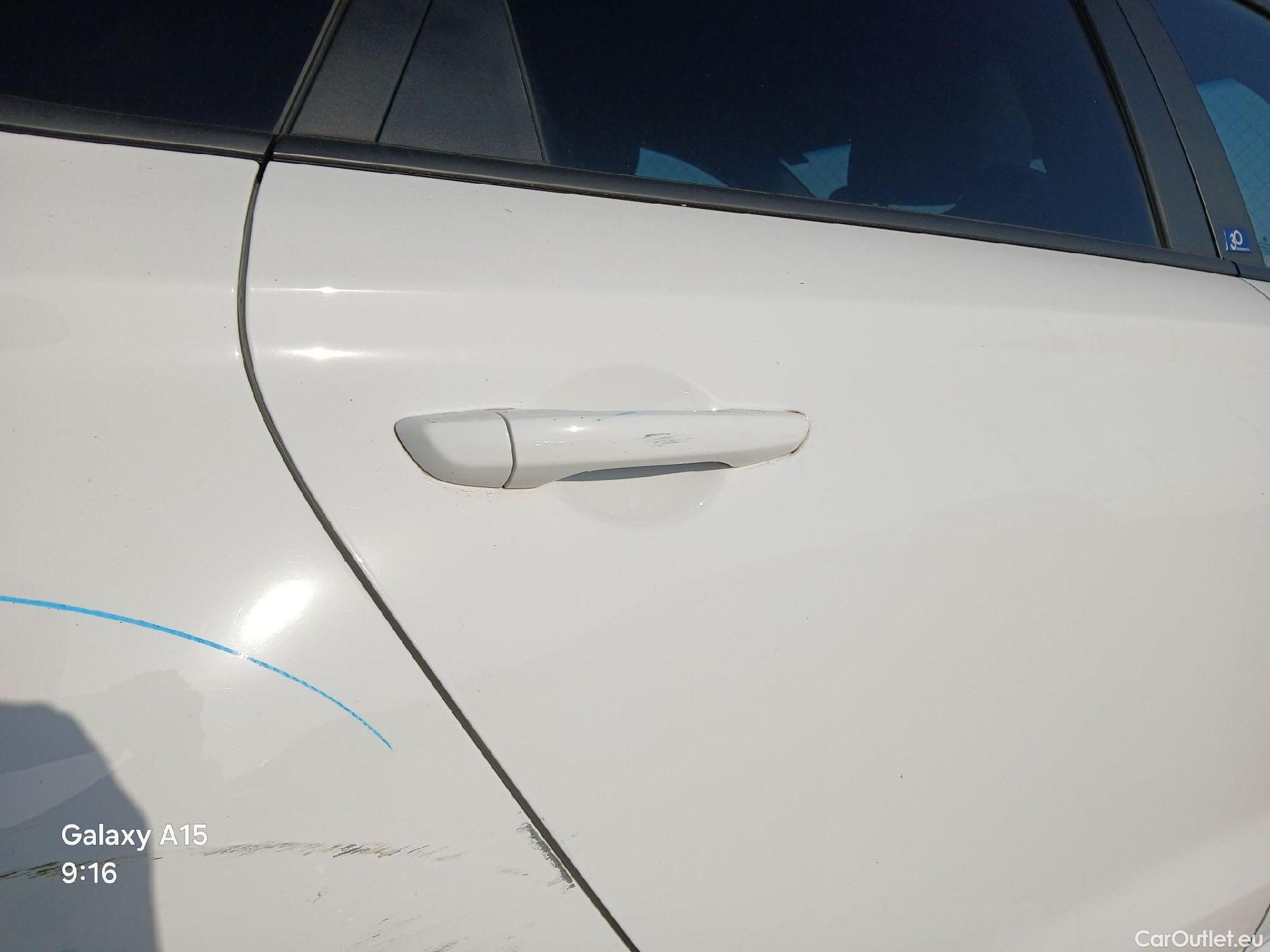  Hyundai  i30 HYUNDAI  / 2020 / 5P / berlina con portón 1.0 TGDI N Line 30 Aniversario #19