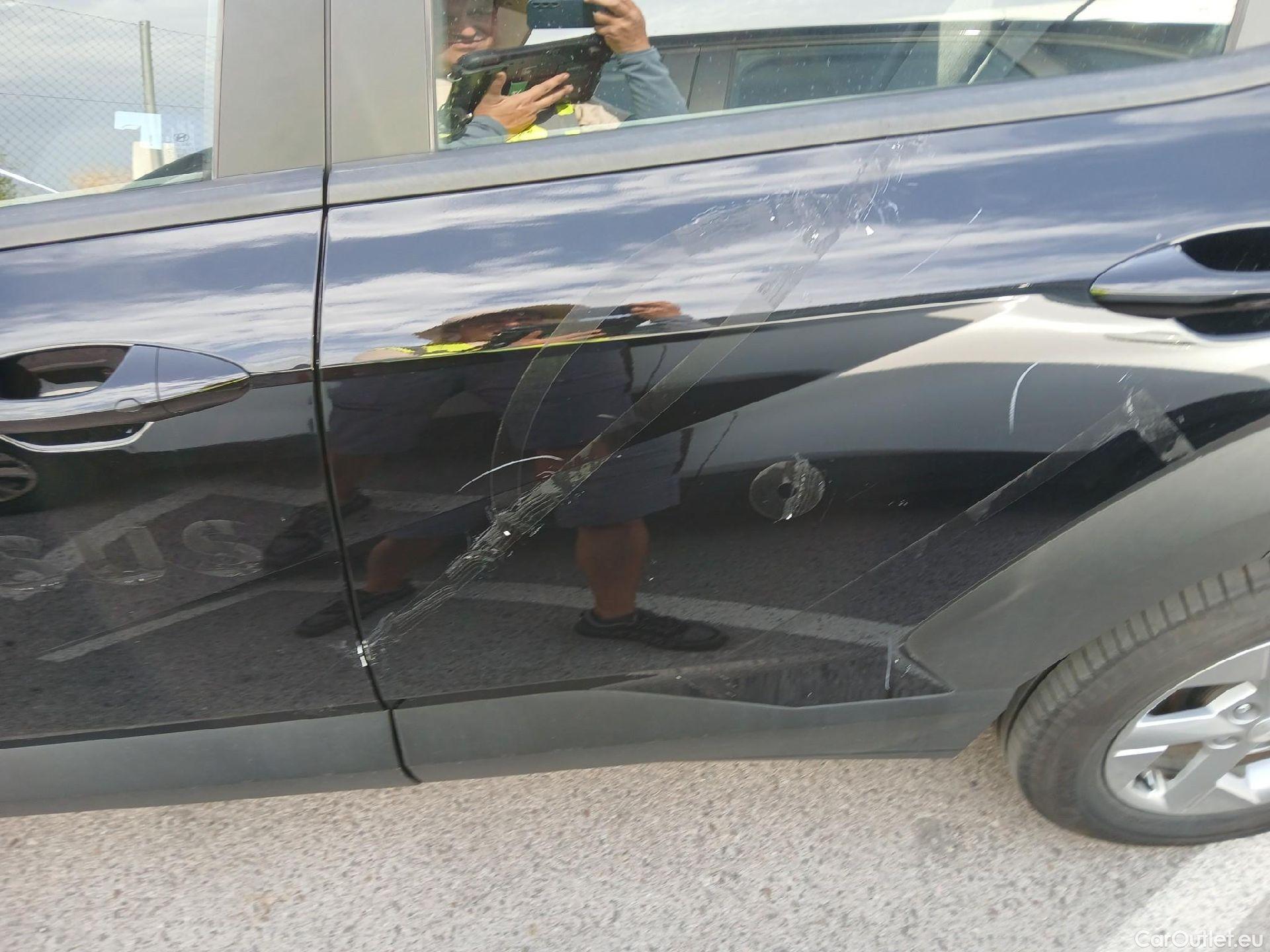  Hyundai  Konna HYUNDAI Kona / 2023 / 5P / todoterreno 1.6 GDI HEV Maxx DCT #8