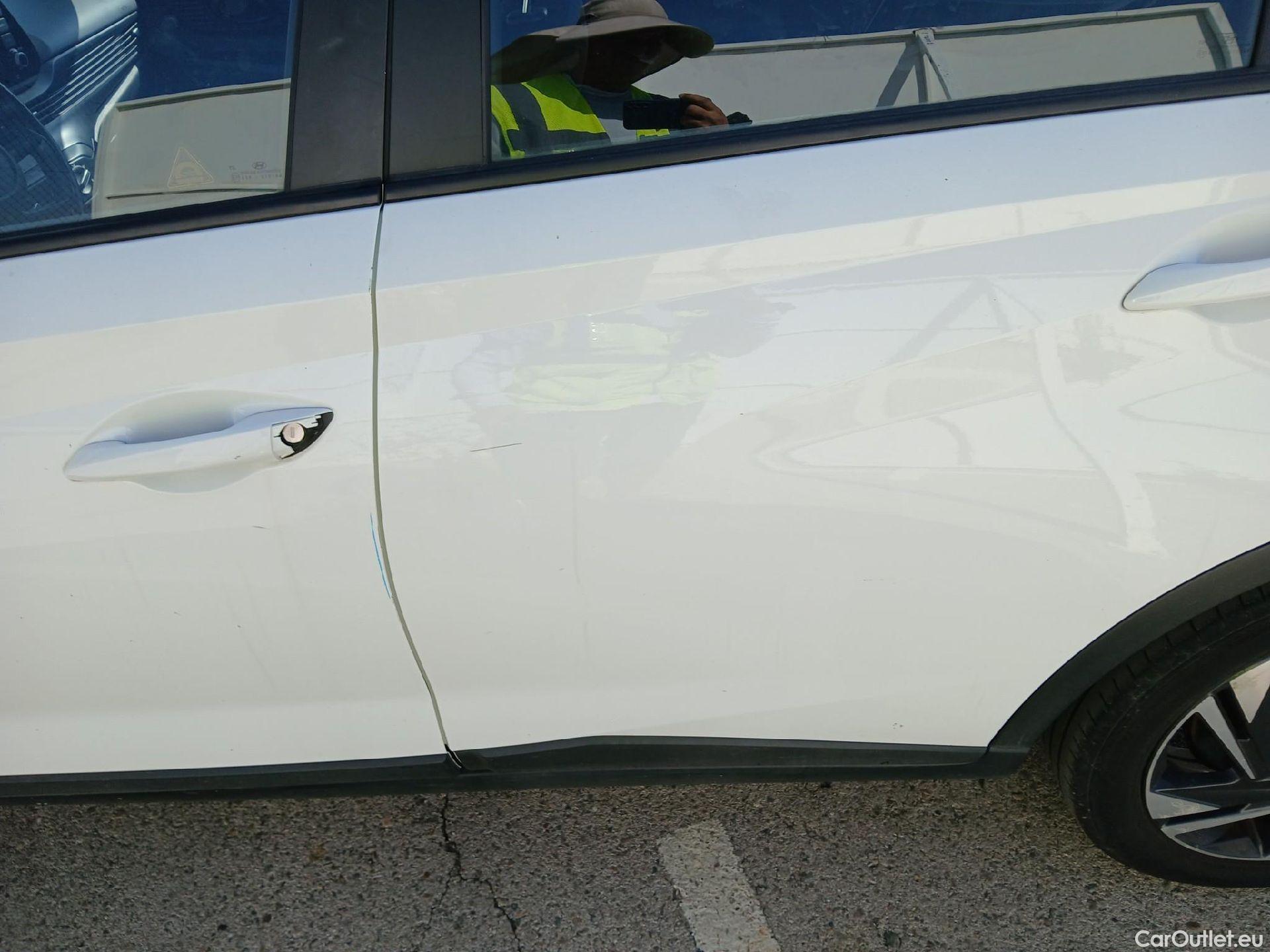  Hyundai  Bayon HYUNDAI  / 2021 / 5P / todoterreno 1.0 TGDI 74kW (100CV) Maxx #16
