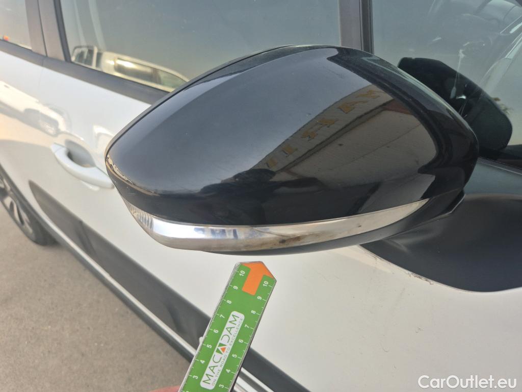  Citroen  C3 CITROEN  / 2020 / 5P / berlina con portón PureTech 81KW (110CV) S&S Feel Pack (AC2) #17