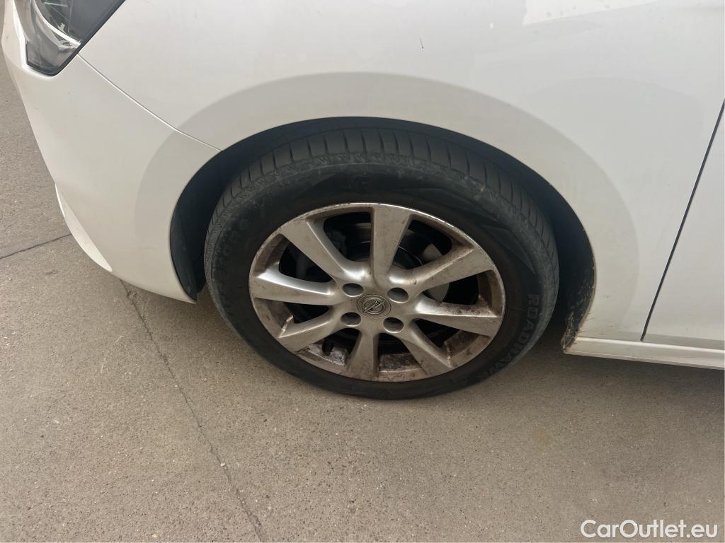 Opel  Corsa OPEL  / 2019 / 5P / berlina con portón 1.2 XEL 55kW (75CV) Edition #15