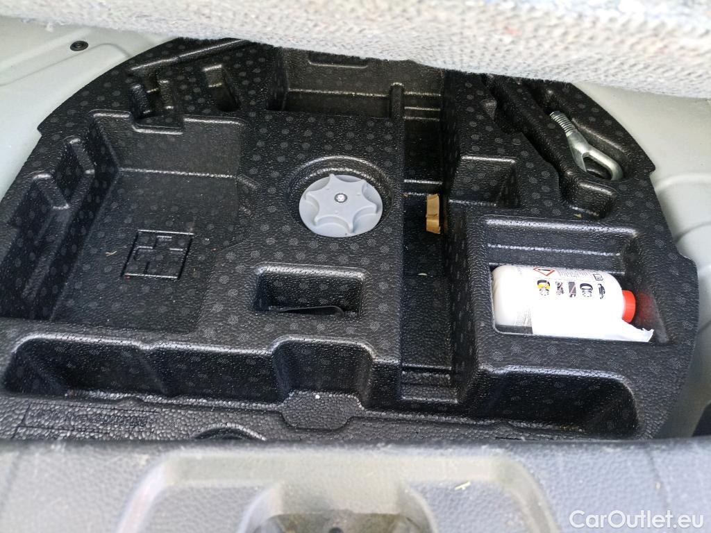  Nissan  Qashqai NISSAN  / 2017 / 5P / todoterreno dCi 150CV (110kW) N-CONNECTA (AC) #3