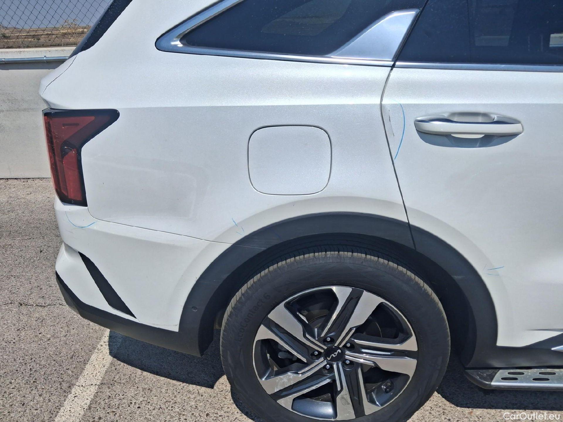  KIA  Sorento KIA  / 2020 / 5P / todoterreno 1.6 T-GDi PHEV Emotion 4x4 7pl P.Luxury #38
