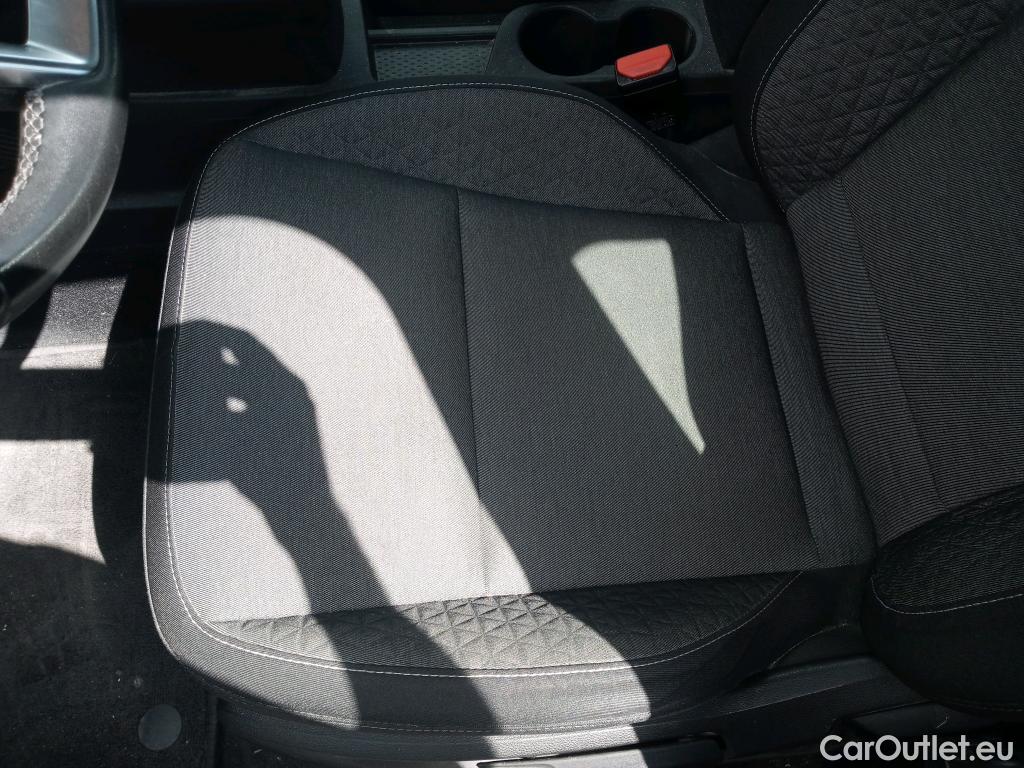  Renault  Captur RENAULT  / 2020 / 5P / todoterreno equilibre TCe 74 kW (100CV) GLP #6