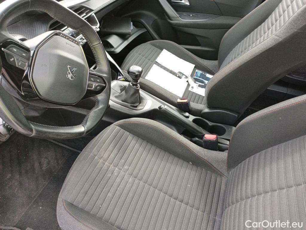  Peugeot  2008 PEUGEOT  / 2019 / 5P / todoterreno Active Pack BlueHDI 81kW (110CV) #10
