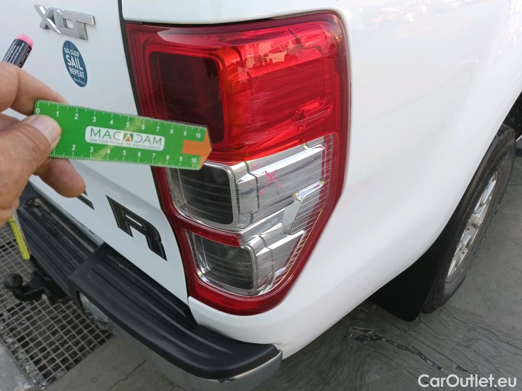  Ford  Ranger FORD  / 2019 / 4P / pickup doble cabina 2.0 TDCi 125kW 4x4 Doble Cab. XLT S/S #18
