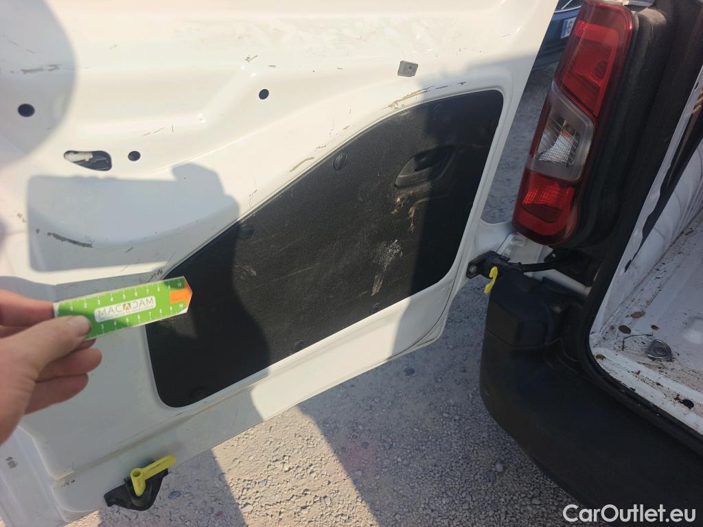  Citroen  Berlingo CITROEN  / 2018 / 4P / furgón derivado de turismo Talla M BlueHDi 100 CLUB #31