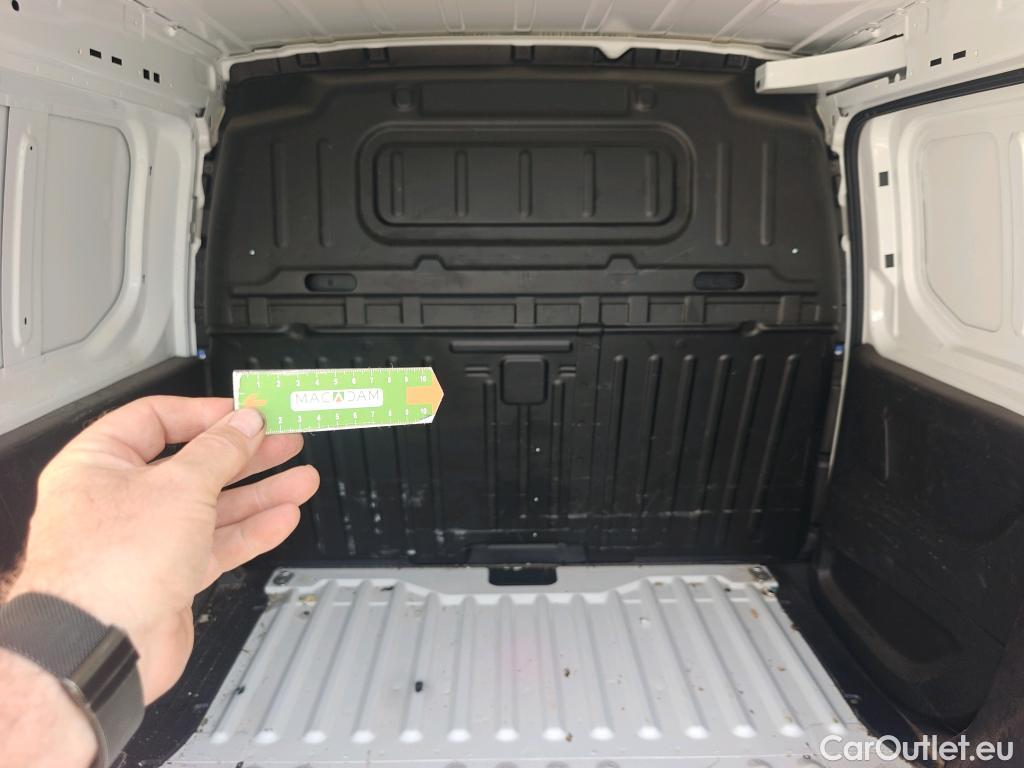  Citroen  Berlingo CITROEN  / 2018 / 4P / furgón derivado de turismo Talla M BlueHDi 100 CLUB #15