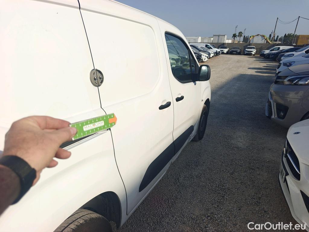  Citroen  Berlingo CITROEN  / 2018 / 4P / furgón derivado de turismo Talla M BlueHDi 100 CLUB #11