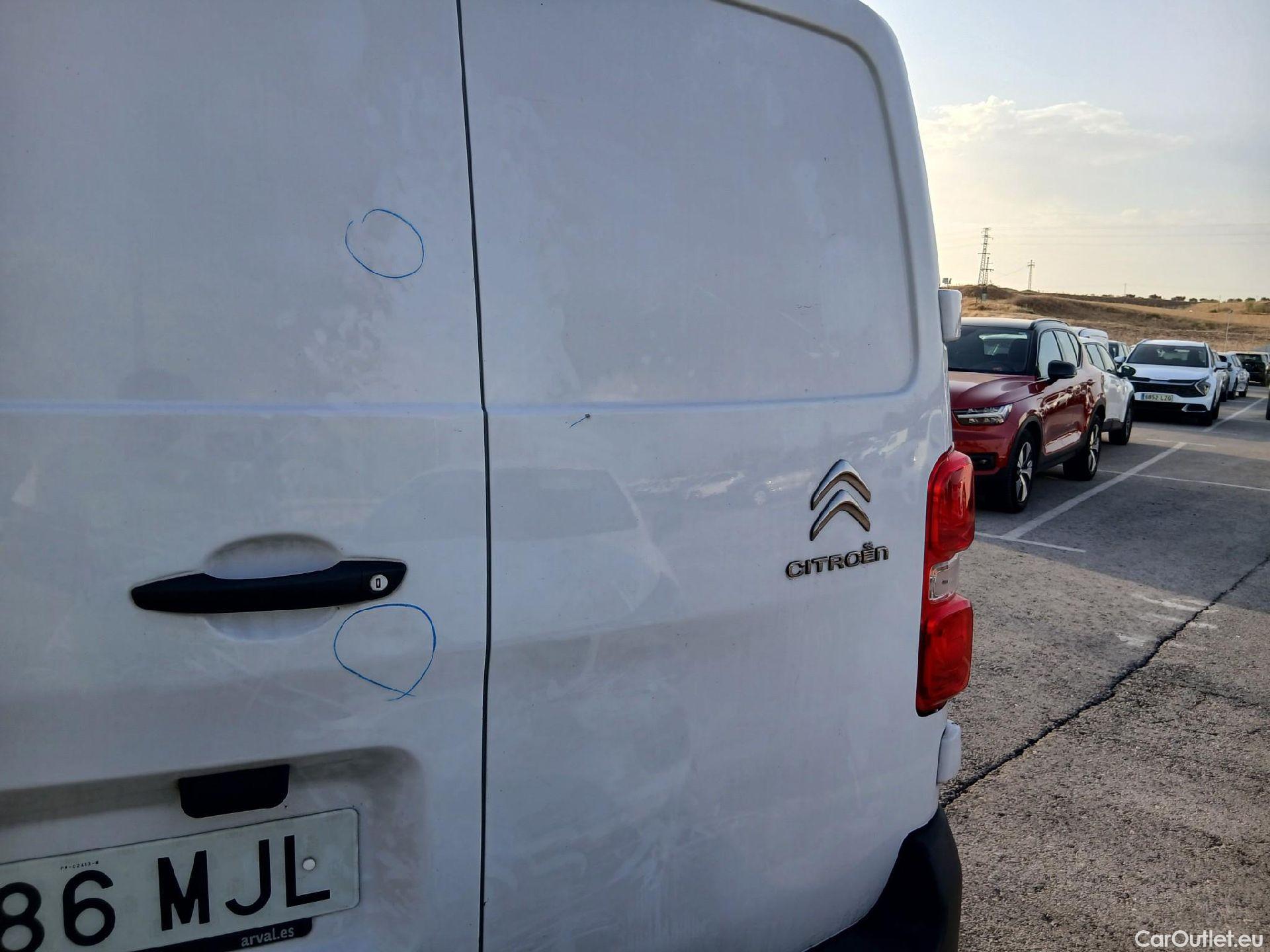  Citroen  Jumpy CITROEN  / 2016 / 4P / furgón Furgón Talla M BlueHDi 100 S&S 6v #30