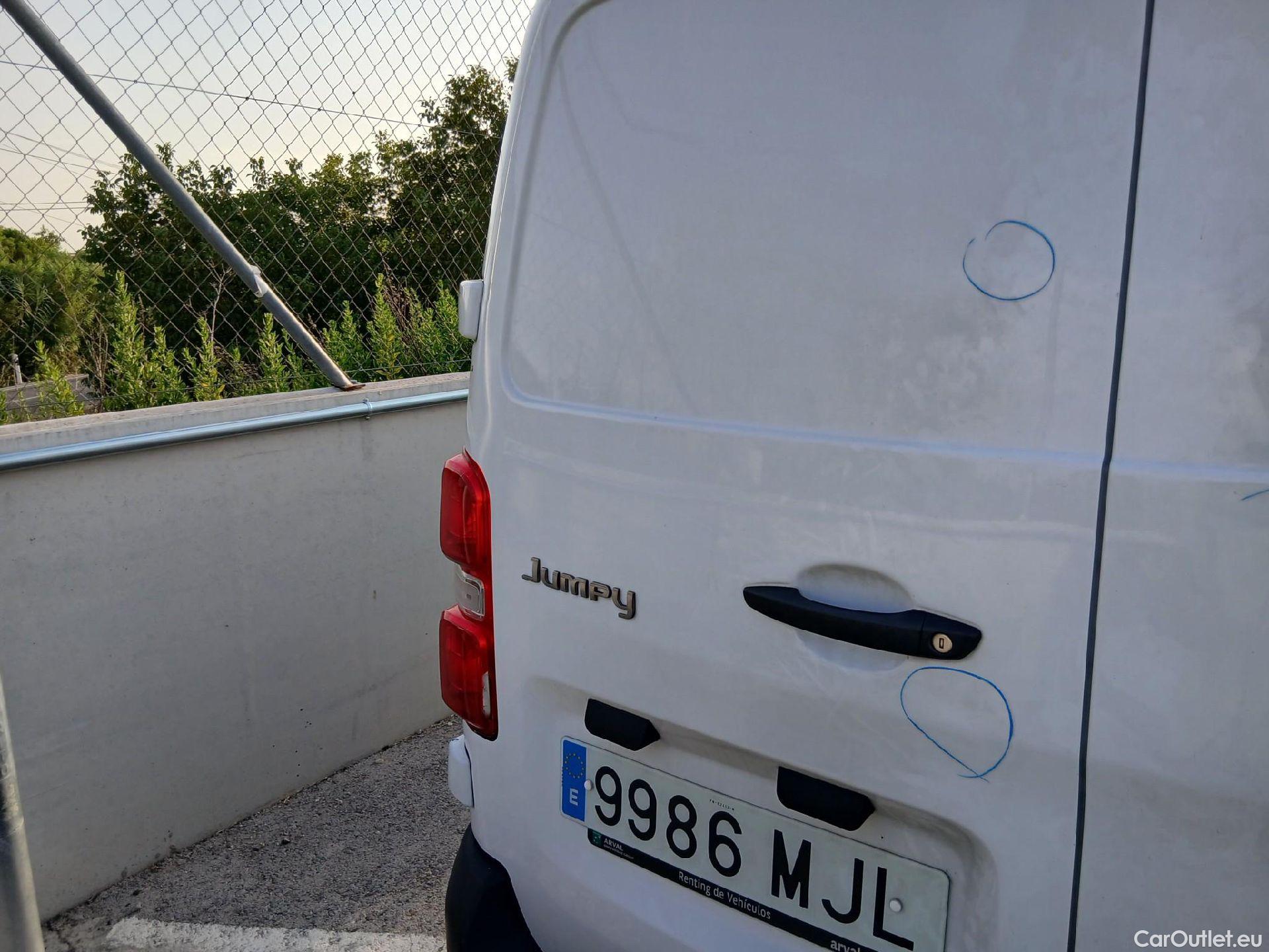  Citroen  Jumpy CITROEN  / 2016 / 4P / furgón Furgón Talla M BlueHDi 100 S&S 6v #18