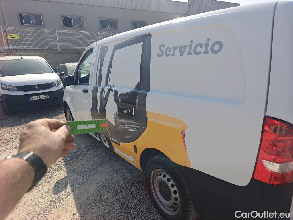 Mercedes  Vito MERCEDES-BENZ  / 2014 / 4P / furgón 111 CDI Larga #3