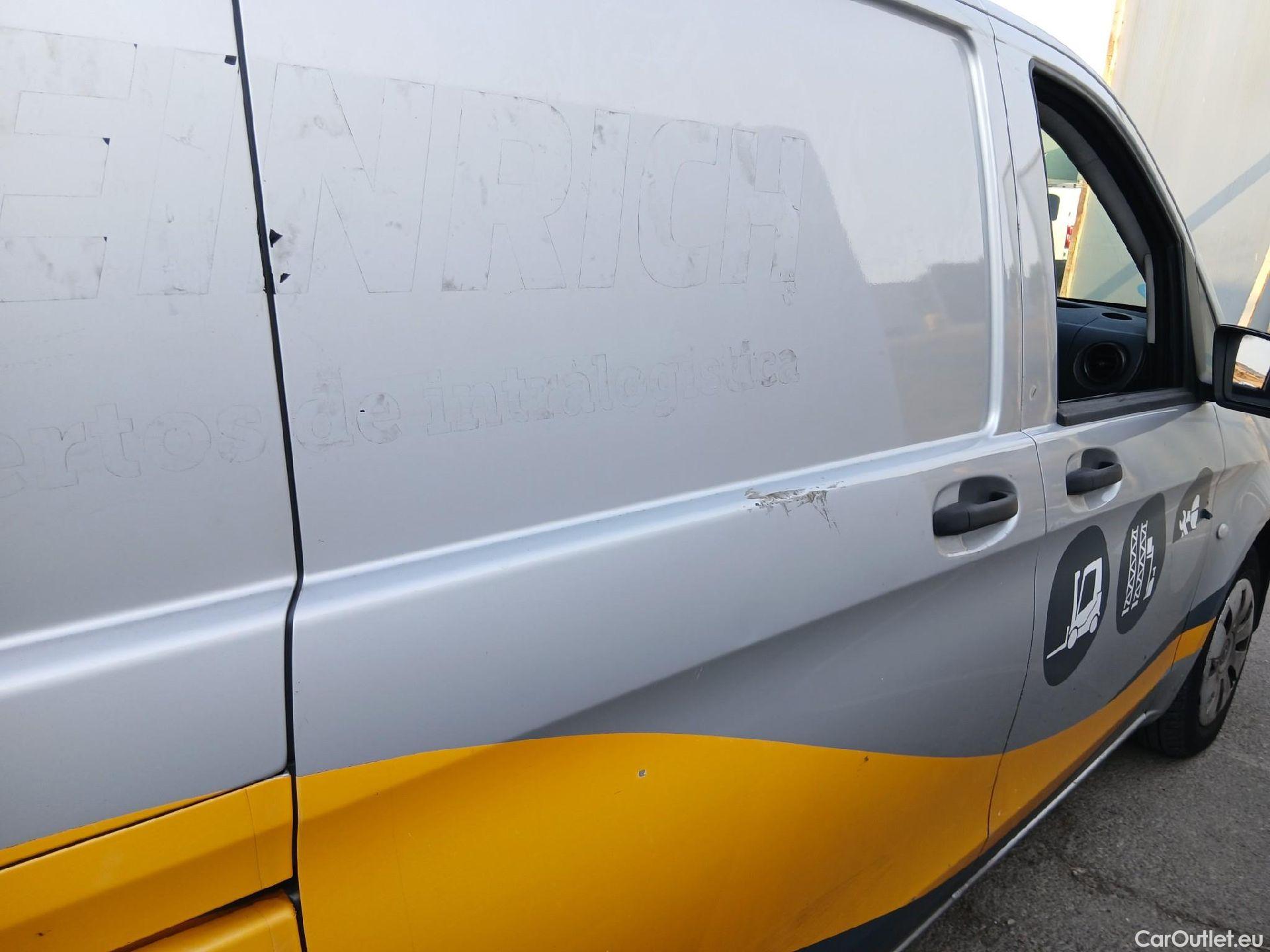  Mercedes  Vito MERCEDES-BENZ  / 2014 / 4P / furgón 111 CDI Larga #29