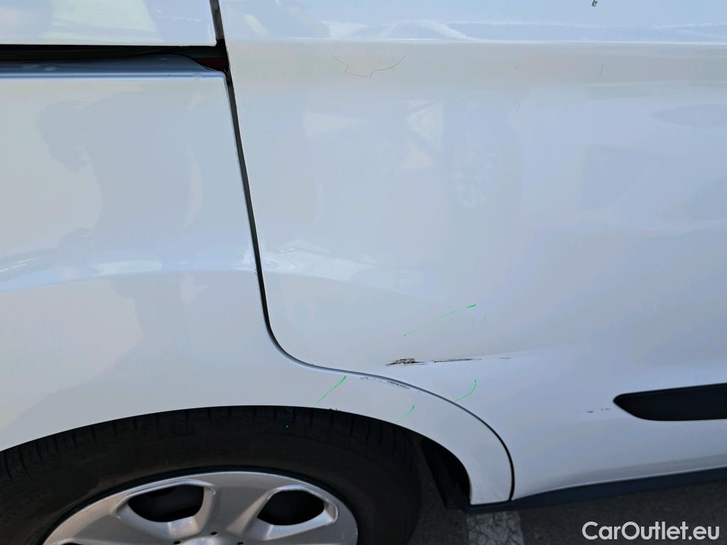  Ford  Transit FORD  Courier/2014/4P/furgón der.turis Van 1.5 TDCi 75kW Trend #17