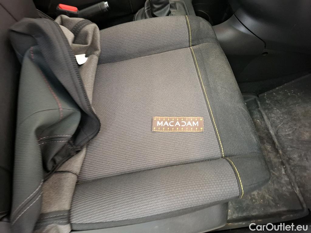  Citroen  C3  Société Feel 1.5 BlueHDI 100CV BVM6 E6d #1