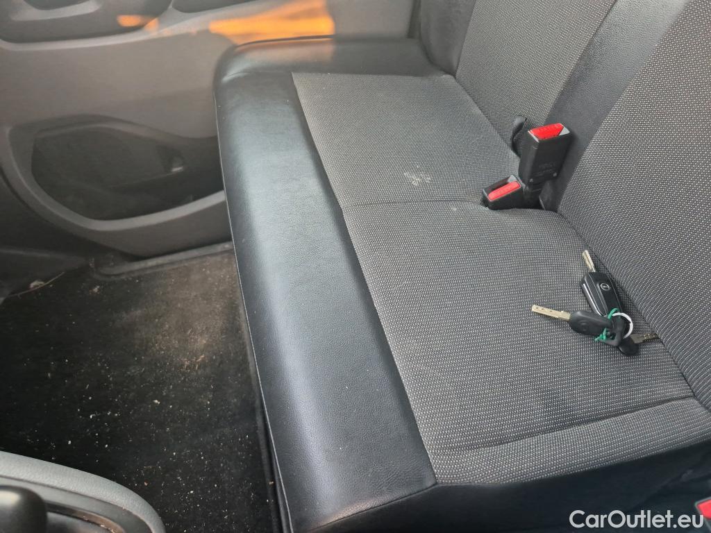  Opel  Vivaro OPEL  / 2019 / 4P / furgón 1.5 Diésel 88kW (120CV) M Std Select #40