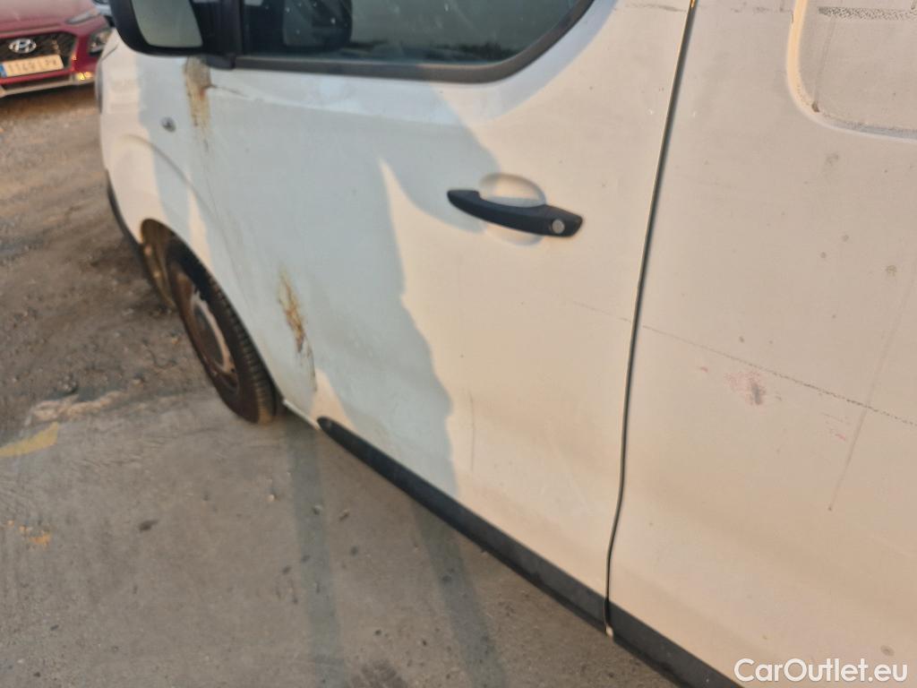  Opel  Vivaro OPEL  / 2019 / 4P / furgón 1.5 Diésel 88kW (120CV) M Std Select #49