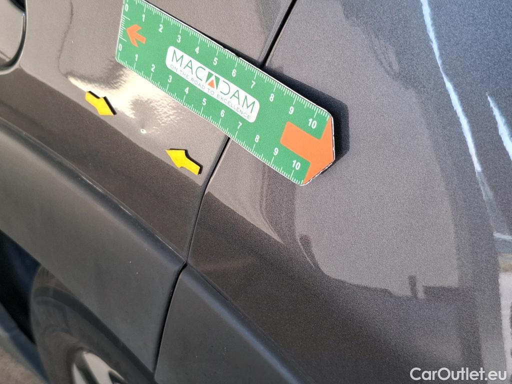  Citroen  C3  Shine Business 1.2 PureTech 110CV BVM6 E6d #23