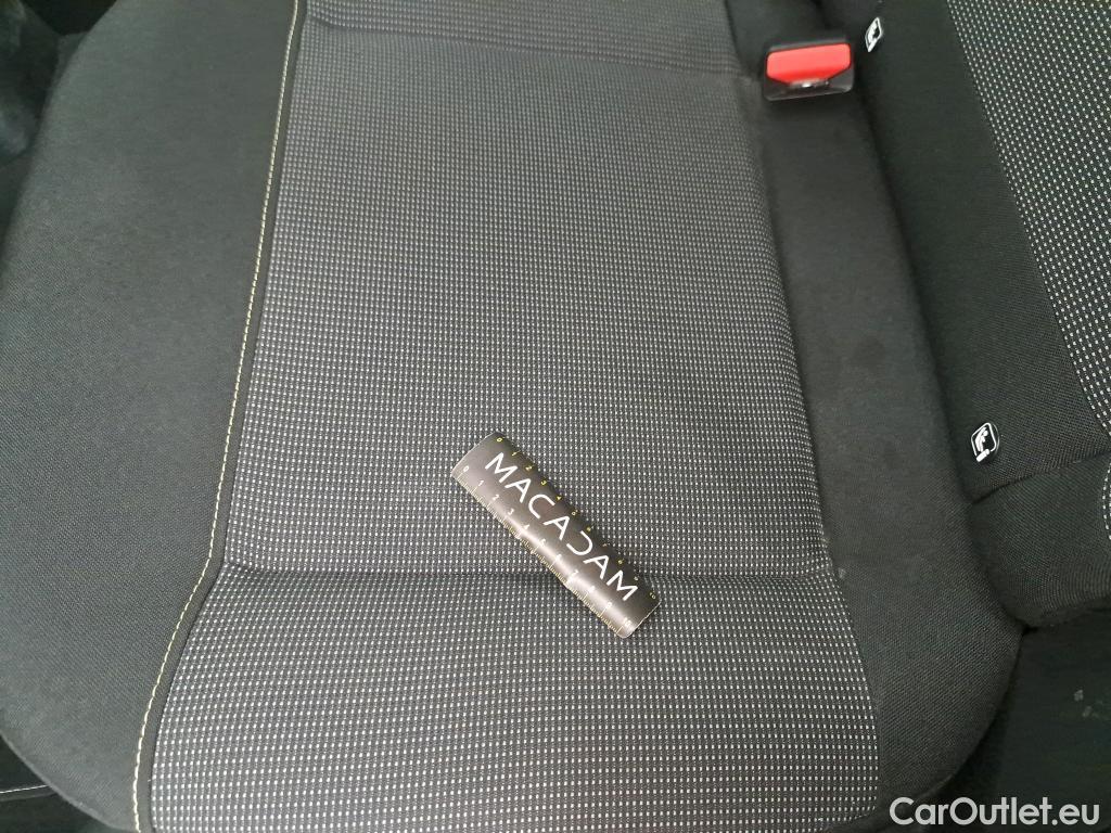  Citroen  C3  Plus 1.2 PureTech 80CV BVM5 6E #8