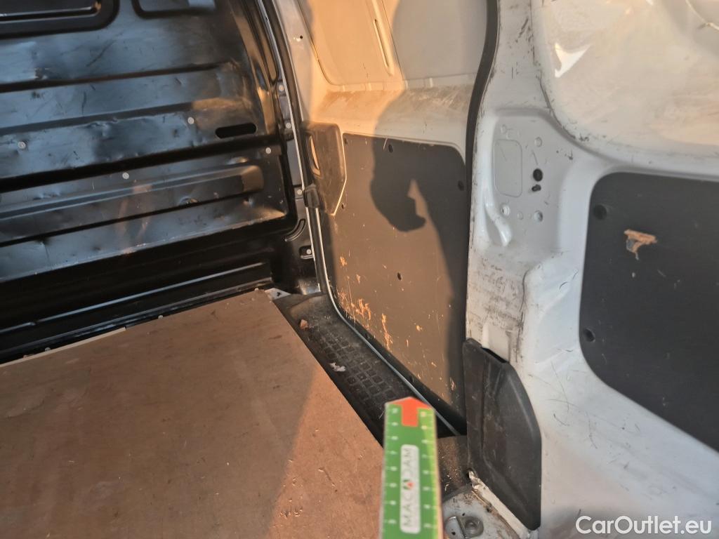  Opel  Vivaro OPEL  / 2019 / 4P / furgón 1.5 Diésel 88kW (120CV) M Std Select #27