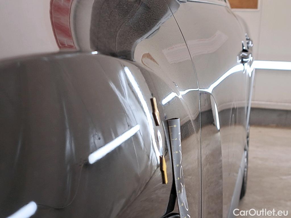  Citroen  C4 CITROEN  X / 2022 / 4P / Berline PureTech 130 S&S EAT8 Shine #11