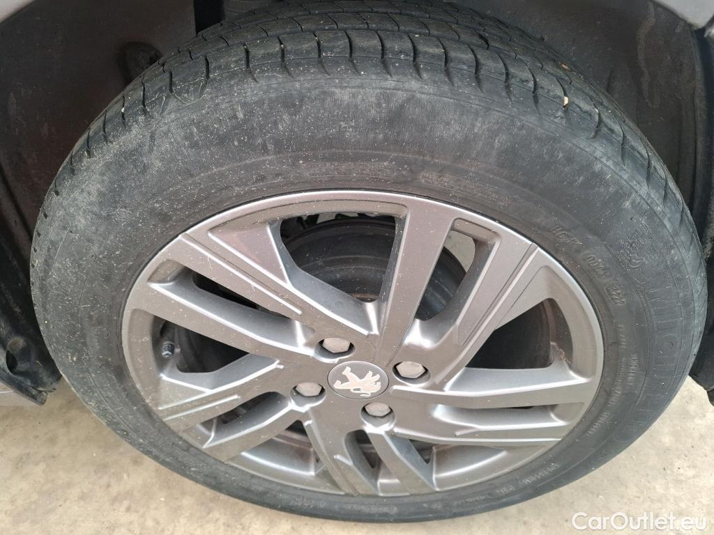  Peugeot  208  Active Pack 1.2 PureTech 75CV BVM5 E6d #51
