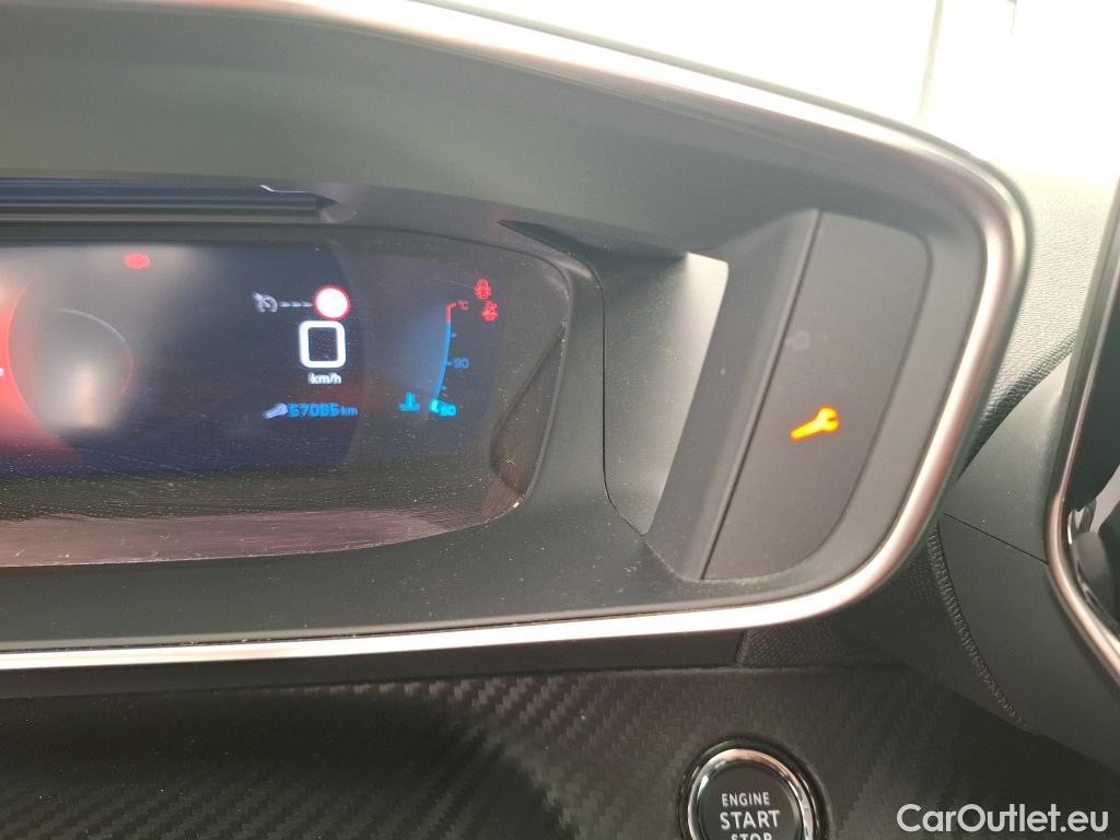  Peugeot  2008  Allure Pack 1.2 PureTech 130CV BVM6 E6d #19