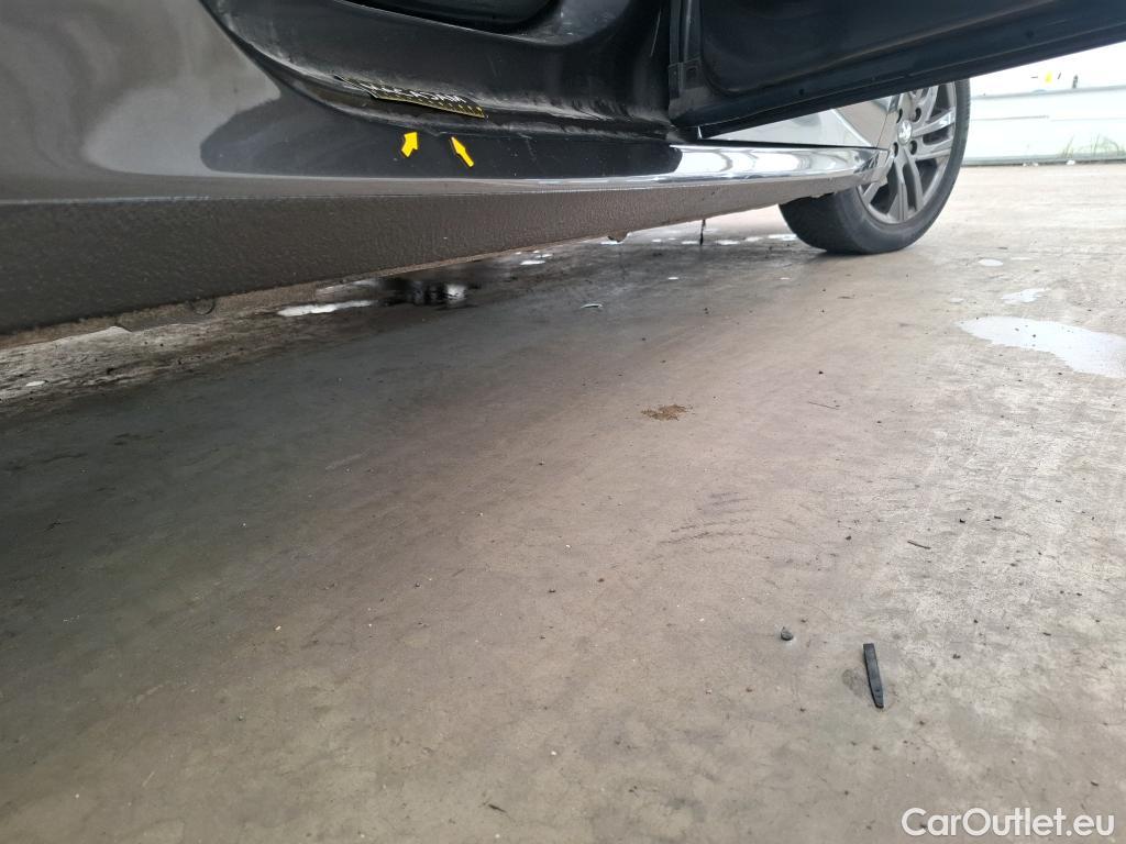  Peugeot  208  Active Pack 1.2 PureTech 75CV BVM5 E6d #29