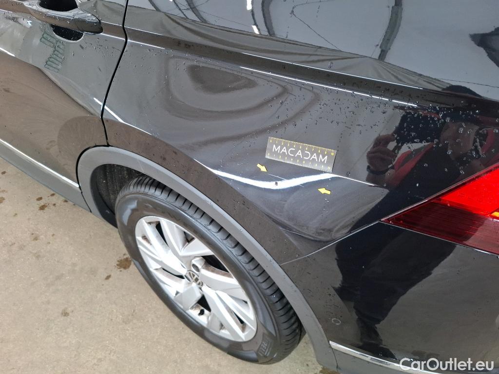  Volkswagen  Tiguan VOLKSWAGEN  2020 5P SUV 1 5 TSI 150 DSG7 Elegance #27