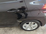  Peugeot  208 Peugeot  Signature 1.2 PureTech 82 5d #36