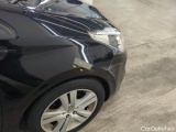  Peugeot  208 Peugeot  Signature 1.2 PureTech 82 5d #45