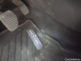  Peugeot  208 Peugeot  Signature 1.2 PureTech 82 5d #55