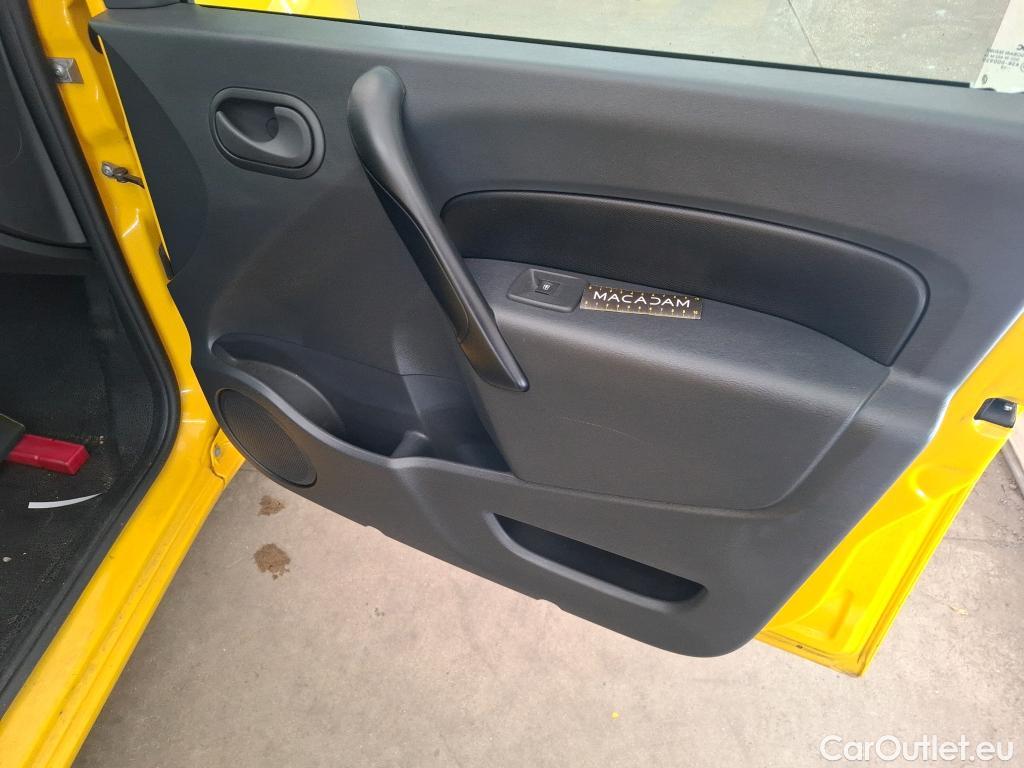  Renault  Kangoo  Express Grand Confort (L1) 1.5 dCi 90CV BVM5 E6 #40