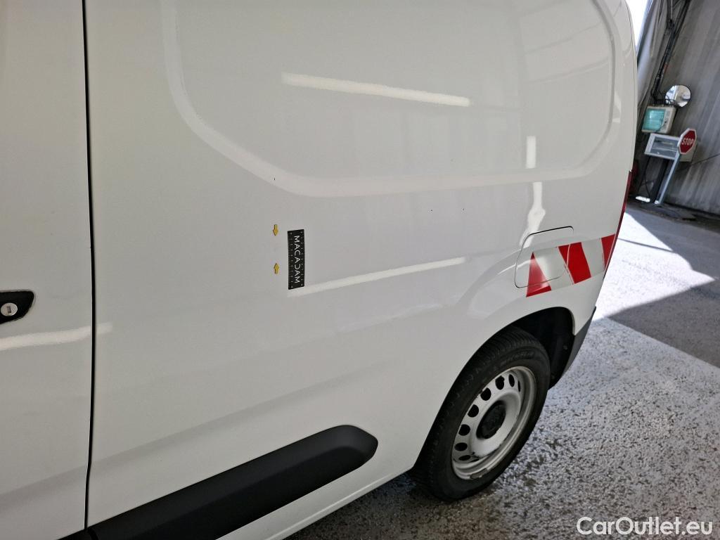  Citroen  Berlingo  Fourgon Club M 1000 1.2 PureTech 130CV BVA8 E6d #3