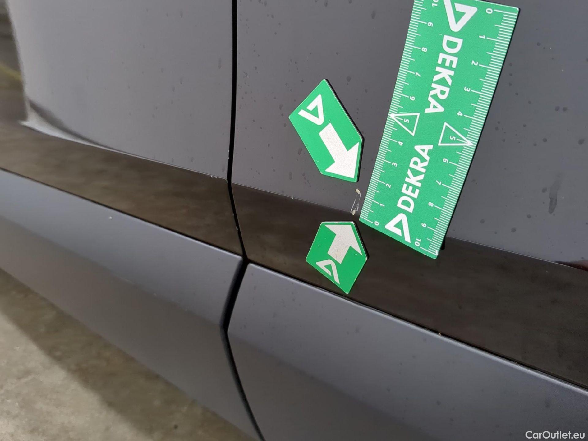  Citroen  C4  X Feel Pack 1.2 PureTech 130CV BVA8 6E #21