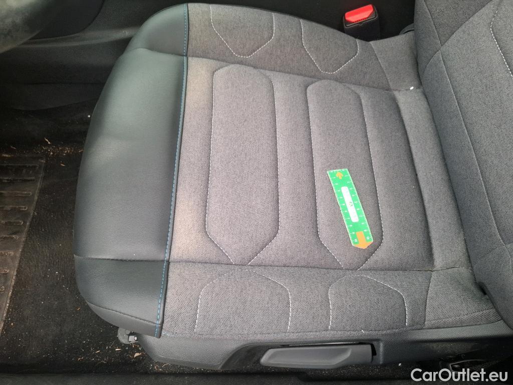  Citroen  C4  Berline Feel Pack 1.2 PureTech 130CV BVA8 E6d #16