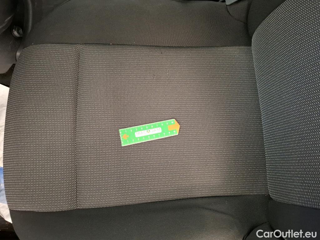  Toyota  Proace TOYOTA  City / 2019 / 4P / Fourgonnette 1.5 Medium 100 D-4D Business #38